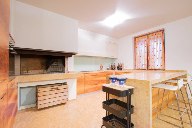 Villa in vendita a Bussolengo