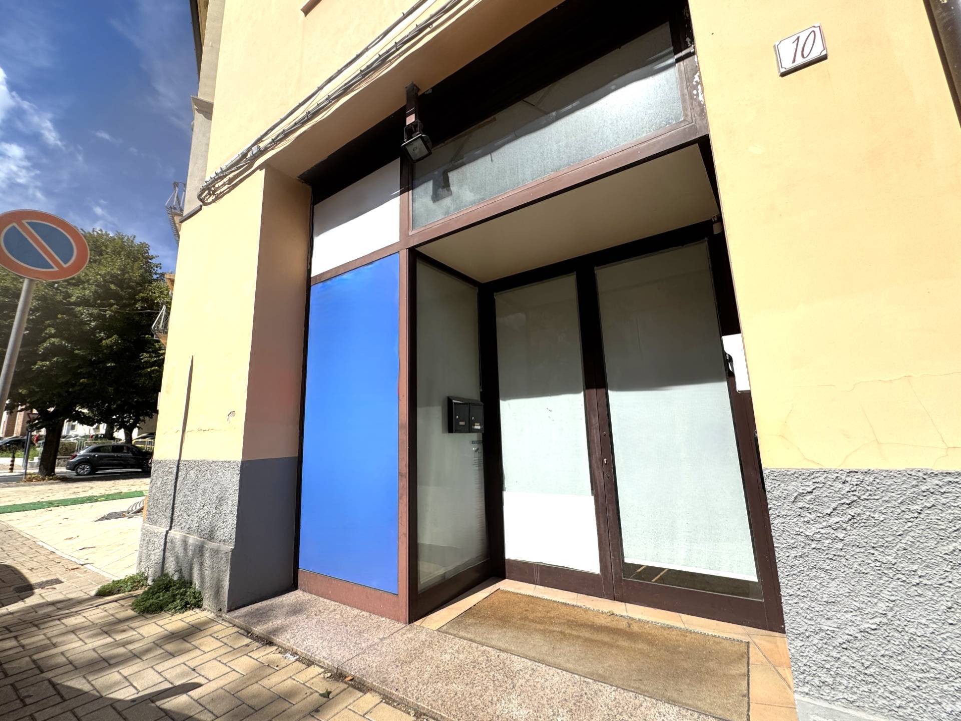 Locale commerciale a Fabriano