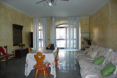 Casa Semindipendente a Genga