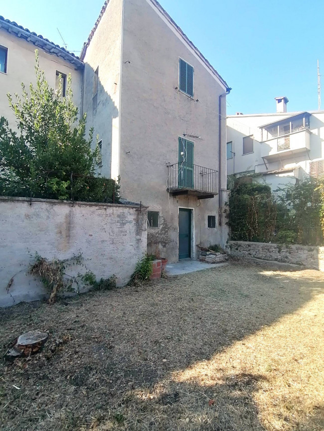 Casa Semindipendente a Fabriano