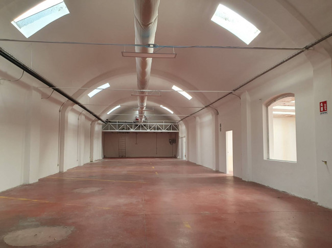 Capannone a Fabriano