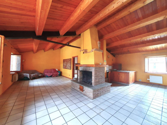 Casa Semindipendente a Fabriano