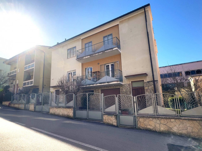 Casa Semindipendente a Fabriano
