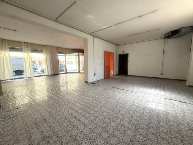 Locale commerciale a Fabriano