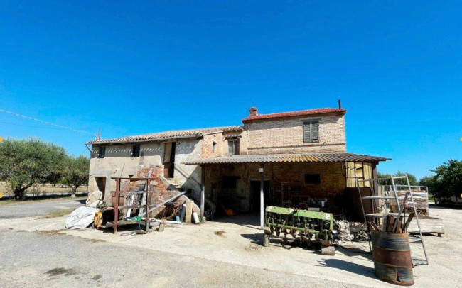 Rustico in Vendita a Porto Recanati