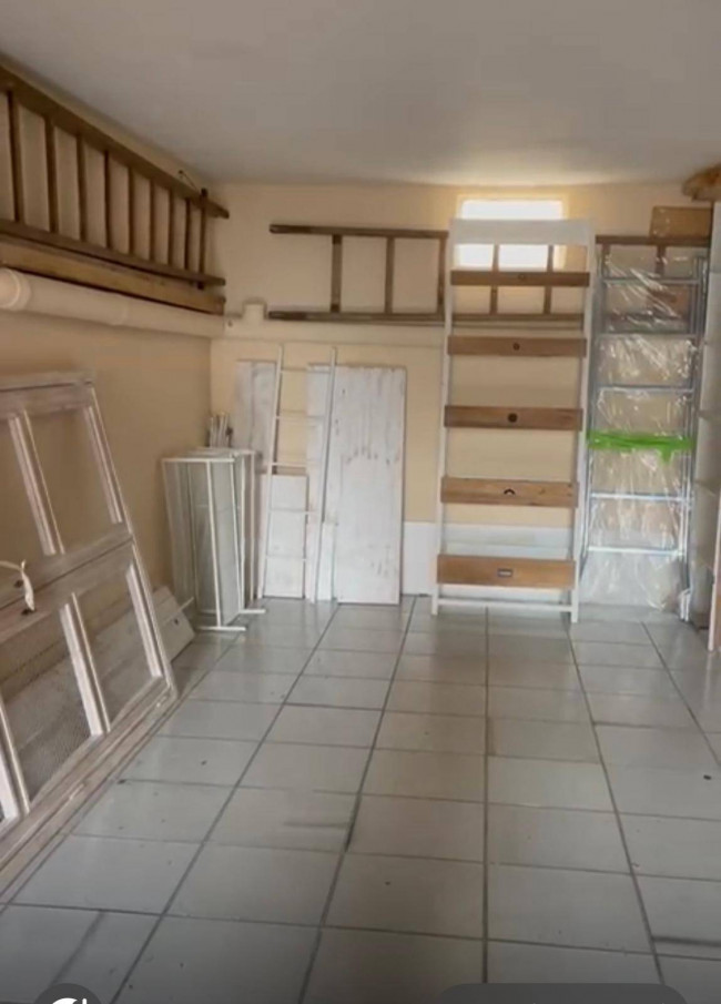 Box o garage in Affitto a Porto Recanati