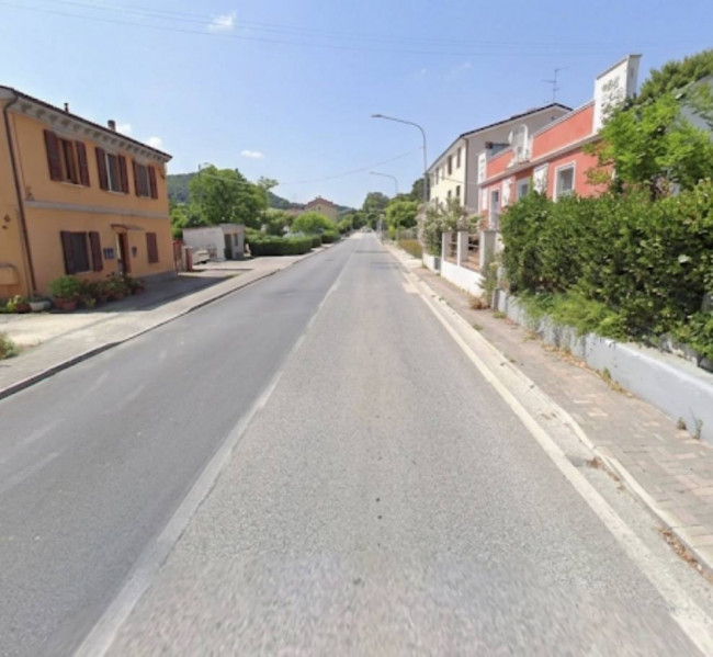 Appartamento in Affitto a Ancona