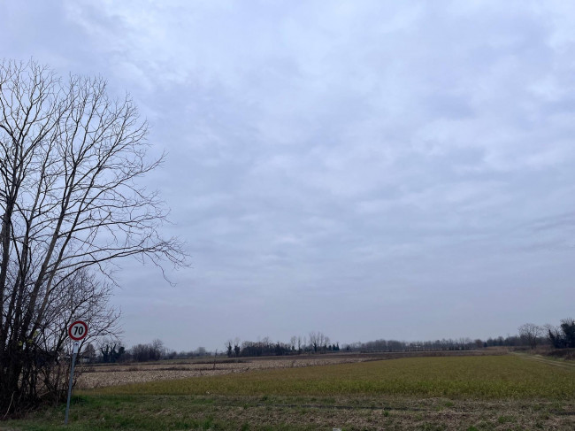 Terreno edificabile in vendita a Fontanafredda