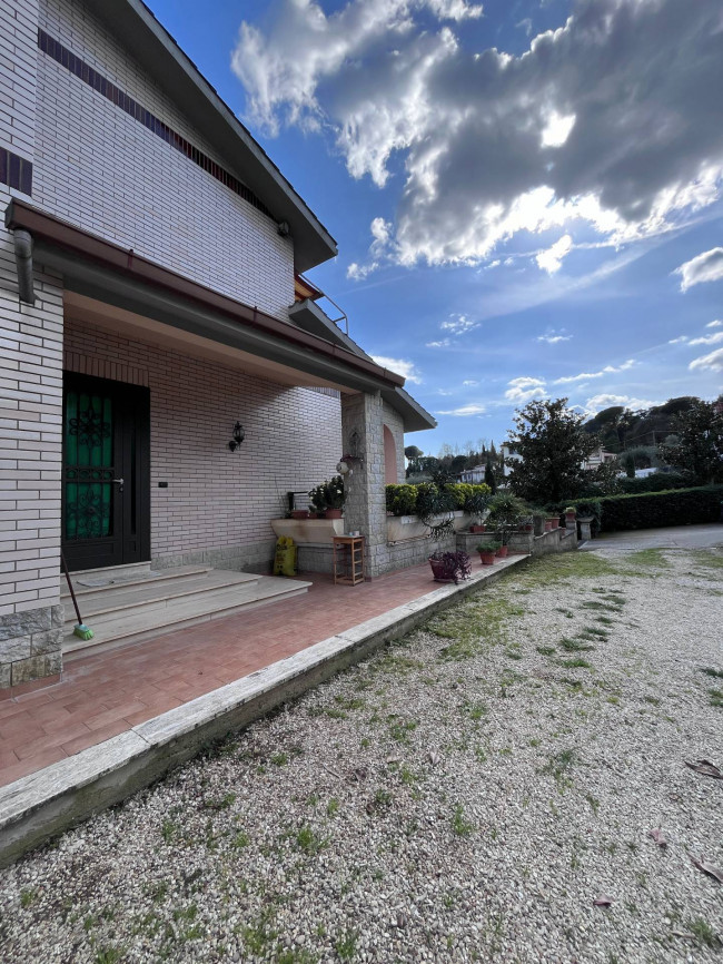 Villa in vendita a Morlupo (RM)