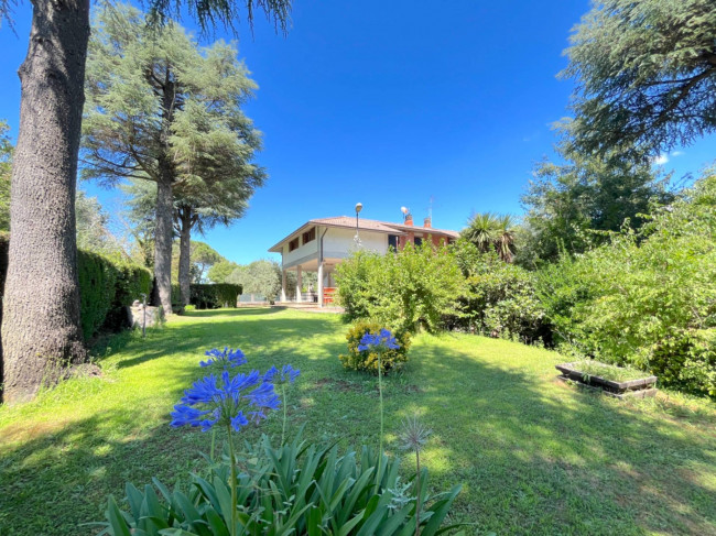 Villa in vendita a Vejano