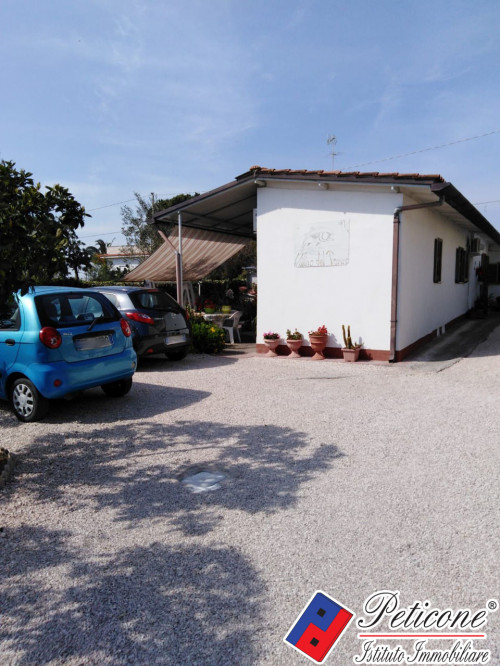 VILLINO INDIPENDENTE con GIARDINO