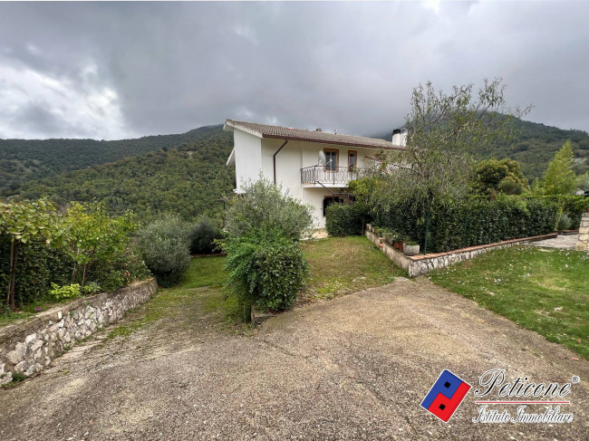 Villa in vendita a Campodimele (LT)