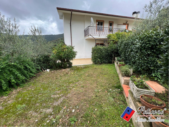 Villa in vendita a Campodimele (LT)