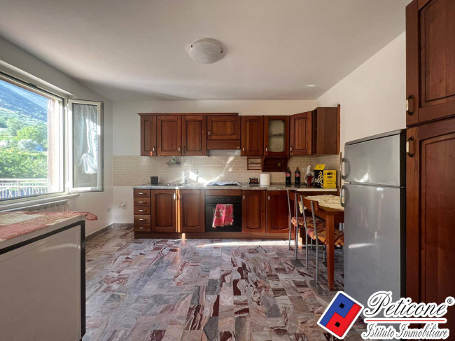 IN AFFITTO APPARTAMENTO RISTRUTTURATO CON TERRAZZO, NEL VERDE