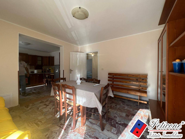 IN AFFITTO APPARTAMENTO RISTRUTTURATO CON TERRAZZO, NEL VERDE