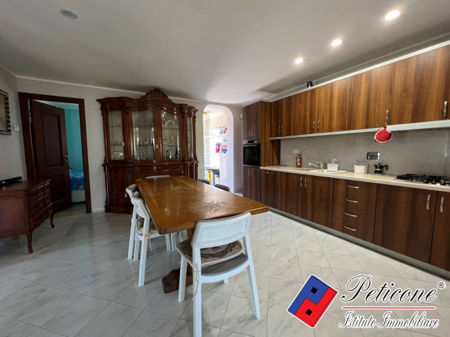 VILLA UNIFAMILIARE VICINO AL MARE