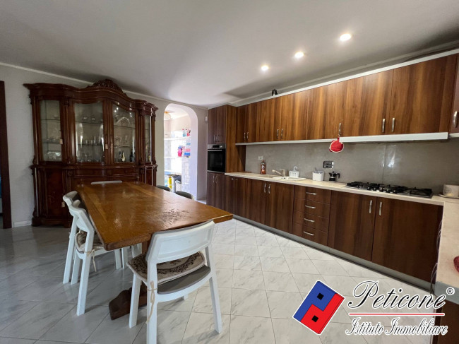 VILLA UNIFAMILIARE VICINO AL MARE