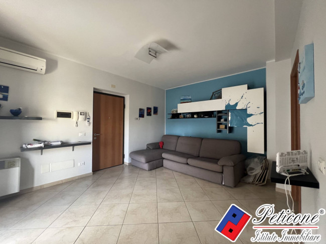 APPARTAMENTO ZONA SPINETE CON ASCENSORE E GARAGE