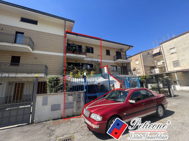 VILLA a SCHIERA con RUSTICO e AMPIO GIARDINO