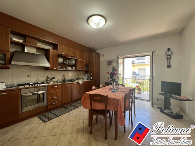 VILLA a SCHIERA con RUSTICO e AMPIO GIARDINO