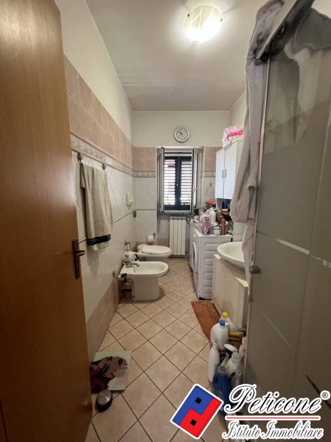 VILLA a SCHIERA con RUSTICO e AMPIO GIARDINO