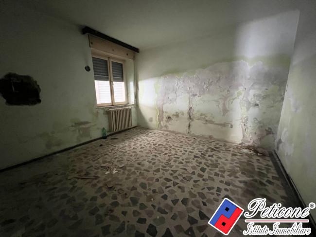 APPARTAMENTO da RISTRUTTURARE a 500 MT DAL MARE