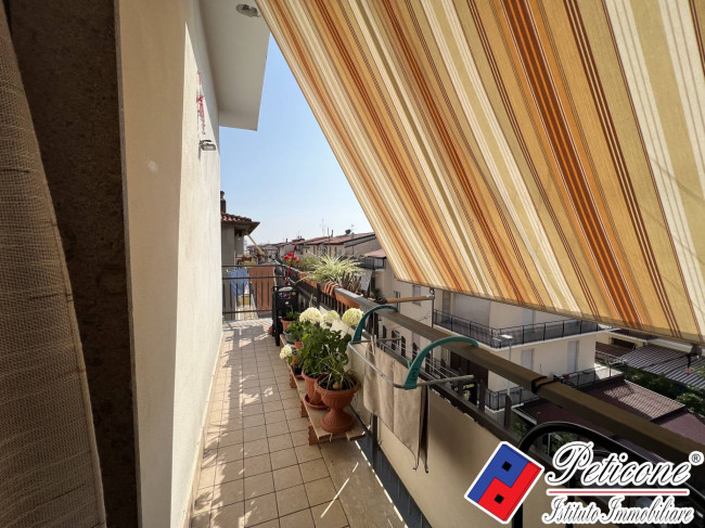 AMPIO APPARTAMENTO con ASCENSORE E GARAGE