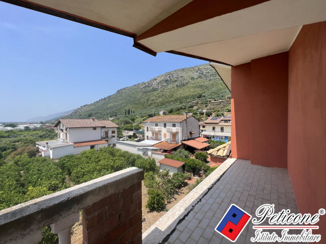 MANSARDA ALLO STATO GREZZO con TERRAZZI