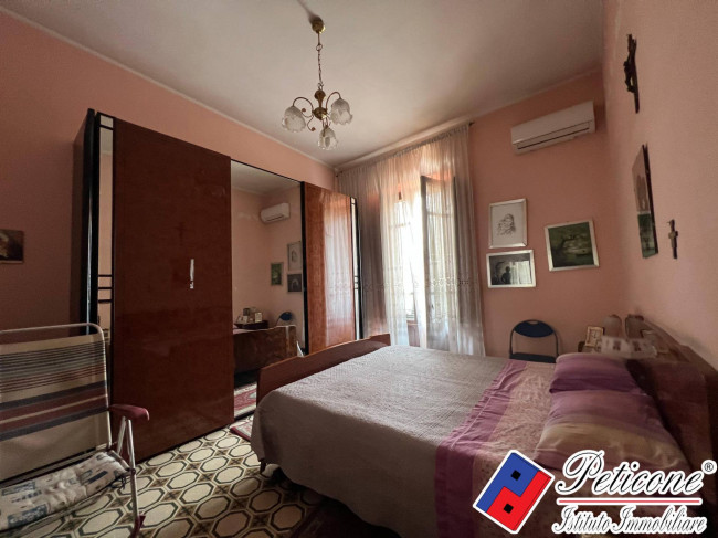 APPARTAMENTO 1°PIANO CON CANTINA, SITUATO IN PIENO CENTRO