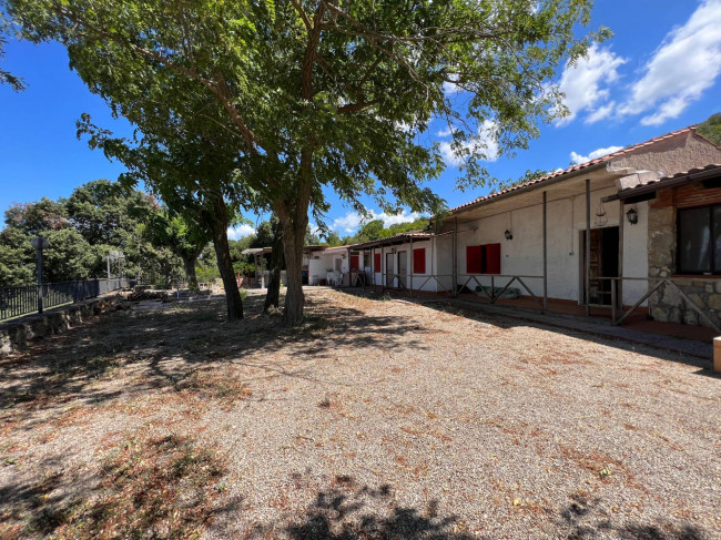 CASOLARE PANORAMICO IDEALE COME AGRITURISMO
