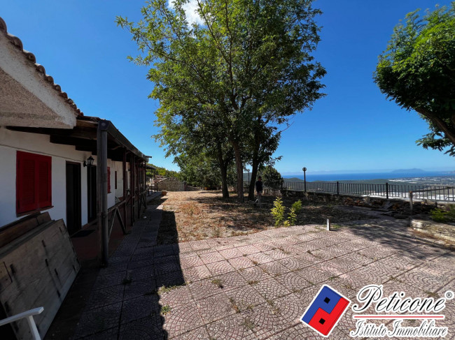 CASOLARE PANORAMICO IDEALE COME AGRITURISMO