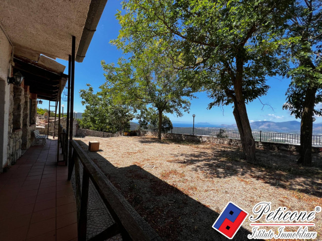 CASOLARE PANORAMICO IDEALE COME AGRITURISMO