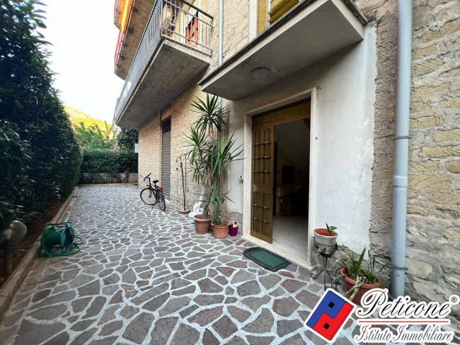 APPARTAMENTO 1°PIANO CON GARAGE- ZONA LICEO CLASSICO