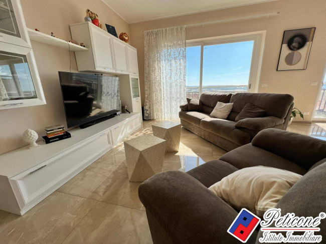 IMMOBILE INDIPENDENTE TOTALMENTE RISTRUTTURATO e CON VISTA PANORAMICA