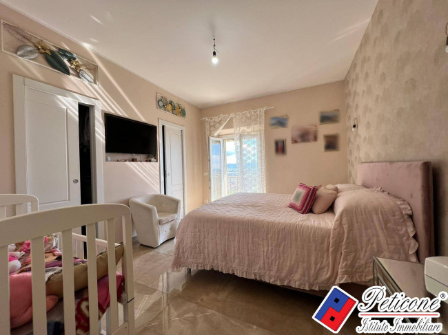 IMMOBILE INDIPENDENTE TOTALMENTE RISTRUTTURATO e CON VISTA PANORAMICA