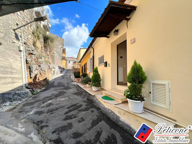 IMMOBILE INDIPENDENTE TOTALMENTE RISTRUTTURATO e CON VISTA PANORAMICA