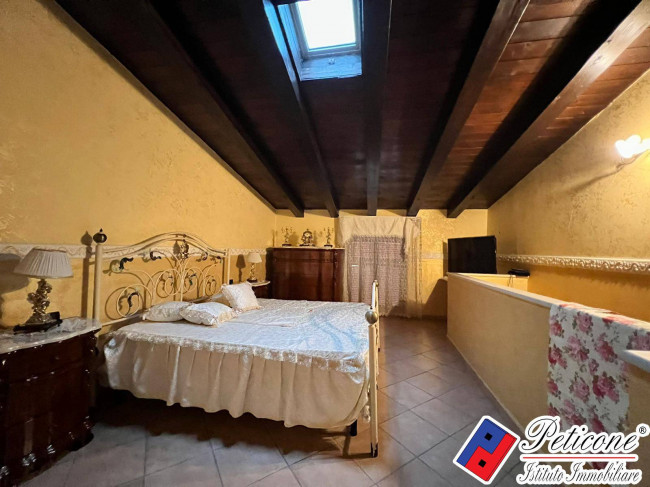 APPARTAMENTO CARATTERISTICO SU PIU' LIVELLI