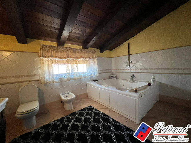 APPARTAMENTO CARATTERISTICO SU PIU' LIVELLI