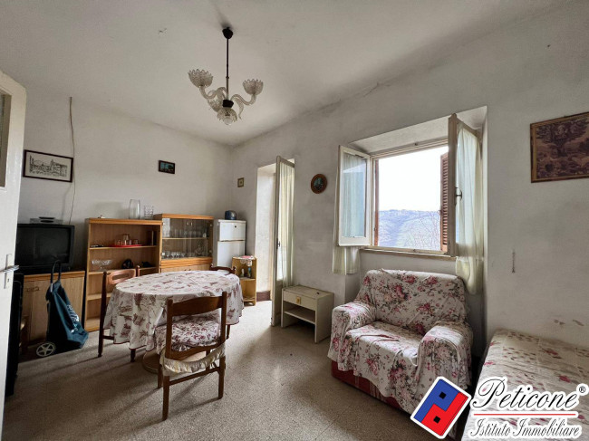 INDIPENDENTE CON GIARDINO E VISTA PANORAMICA