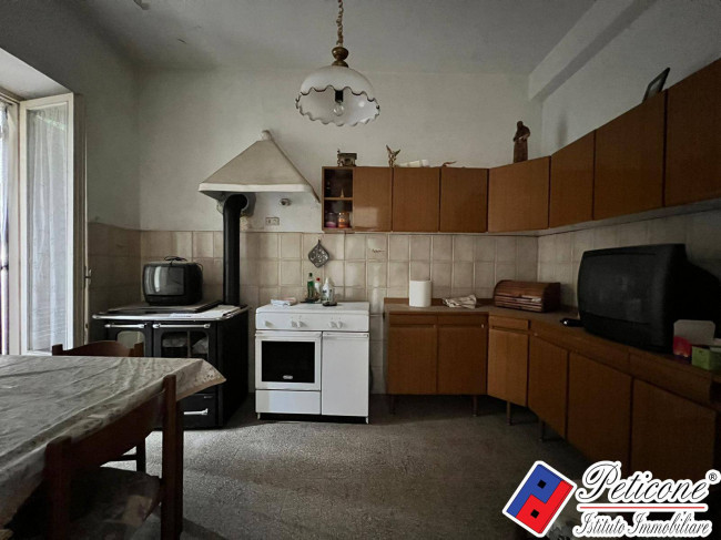 INDIPENDENTE CON GIARDINO E VISTA PANORAMICA