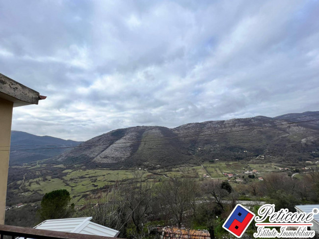 INDIPENDENTE CON GIARDINO E VISTA PANORAMICA