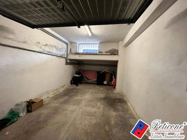 APPARTAMENTO IN ESCLUSIVA con MAGAZZINO e ASCENSORE