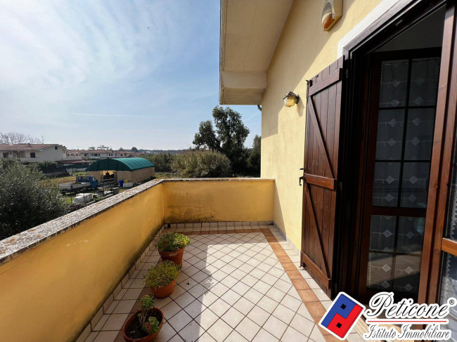 VILLINO ANGOLARE A 1.5 KM DAL MARE