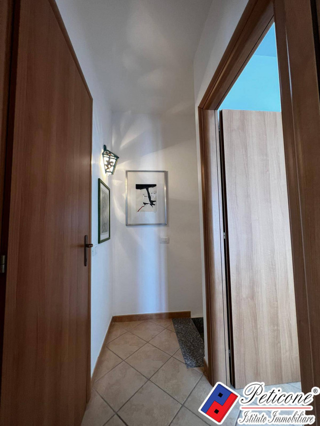 VILLINO ANGOLARE A 1.5 KM DAL MARE