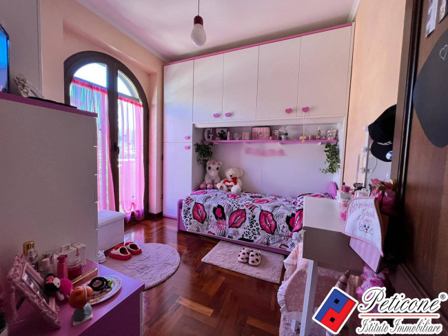 VILLA DI PREGIO CON PISCINA E AMPI SPAZI