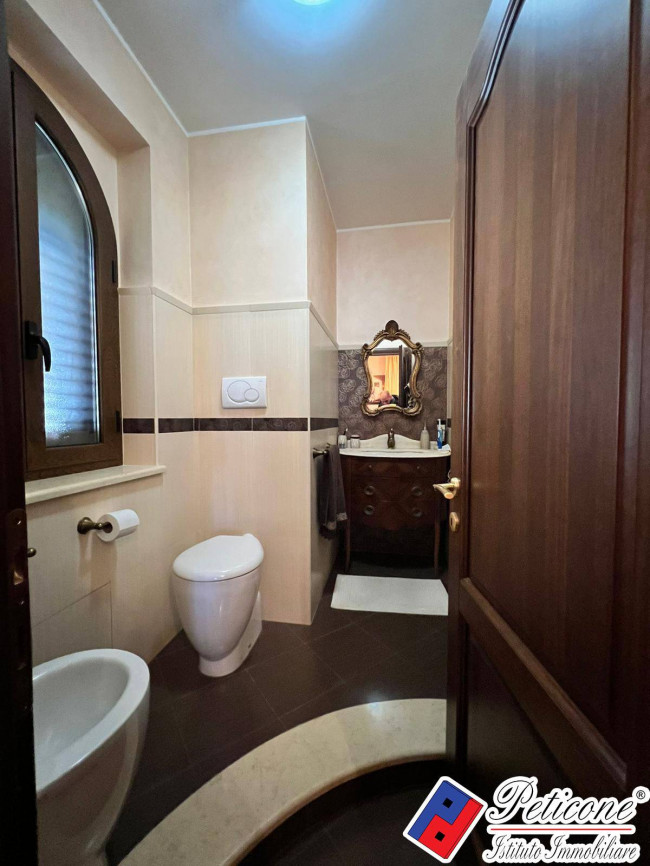 VILLA DI PREGIO CON PISCINA E AMPI SPAZI