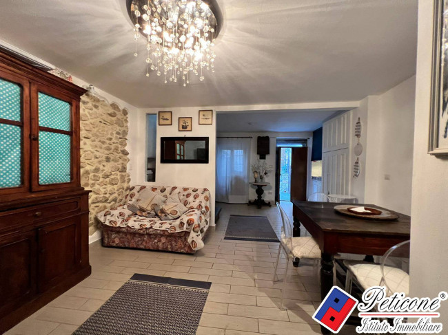 SOLUZIONE INDIPENDENTE su DUE LIVELLI, con TERRAZZO PANORAMICO