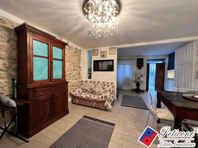 SOLUZIONE INDIPENDENTE su DUE LIVELLI, con TERRAZZO PANORAMICO