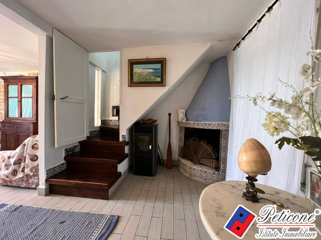 SOLUZIONE INDIPENDENTE su DUE LIVELLI, con TERRAZZO PANORAMICO