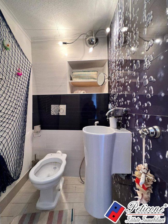 SOLUZIONE INDIPENDENTE su DUE LIVELLI, con TERRAZZO PANORAMICO